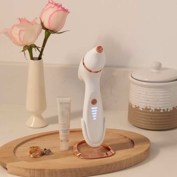 LumiSpa iO Rose Gold Accent & ageLOC LumiSpa IdealEyes – Augenpflegeset